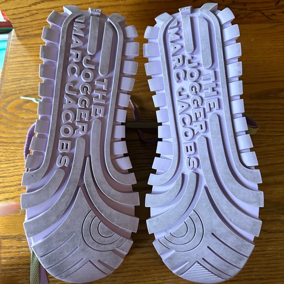 Marc Jacobs Women’s Sneaker - Picture 6 of 6